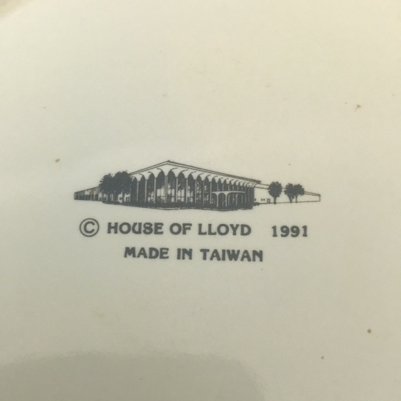 Vintage Canisters - Picture 5 of 8